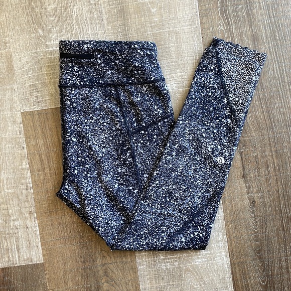 Lululemon leggings - Picture 5 of 10